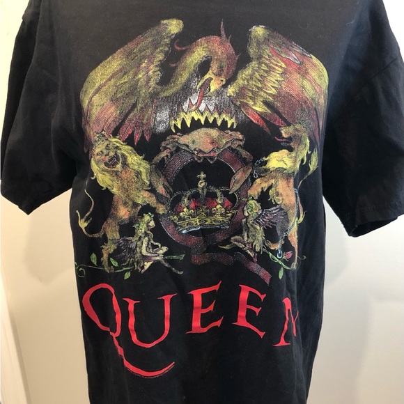 Queen tshirt size M - Picture 3 of 3